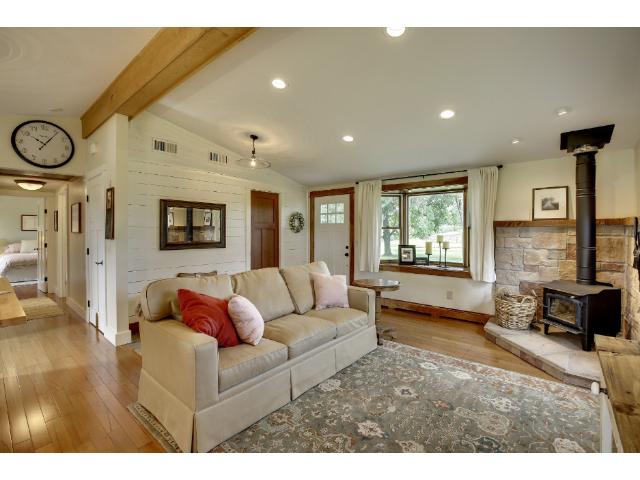 410 Kuntz Dr, Maple Plain, MN 55359 photo 5