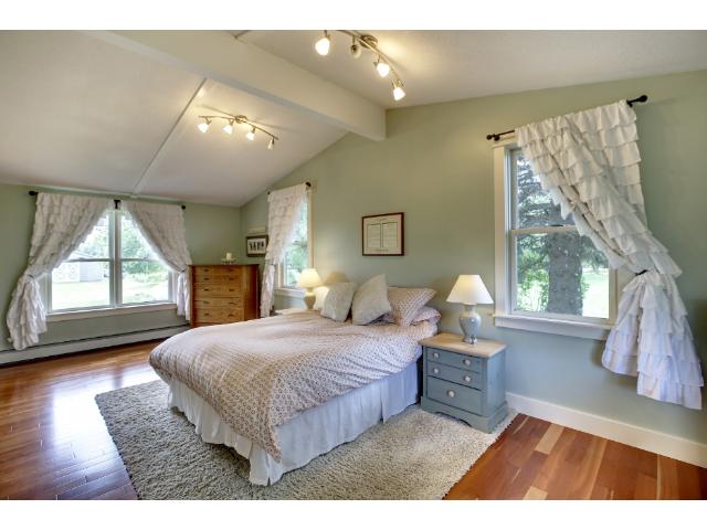 410 Kuntz Dr, Maple Plain, MN 55359 photo 9