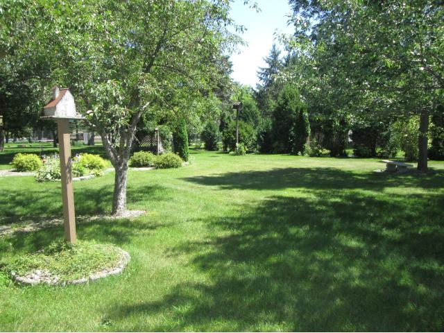 828 Clark Pl, Saint Cloud, MN 56301 photo 2