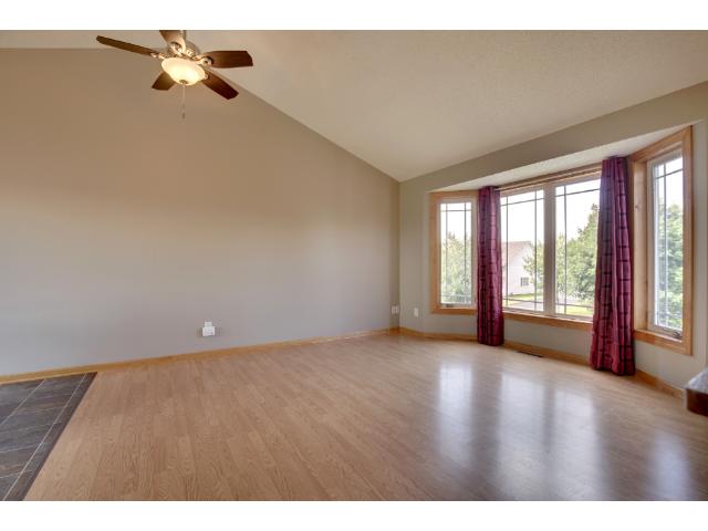 605 13th St, Farmington, MN 55024 photo 2