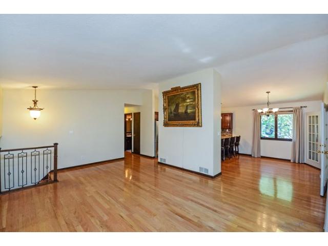 5409 Joyce St, Maple Plain, MN 55359 photo 7