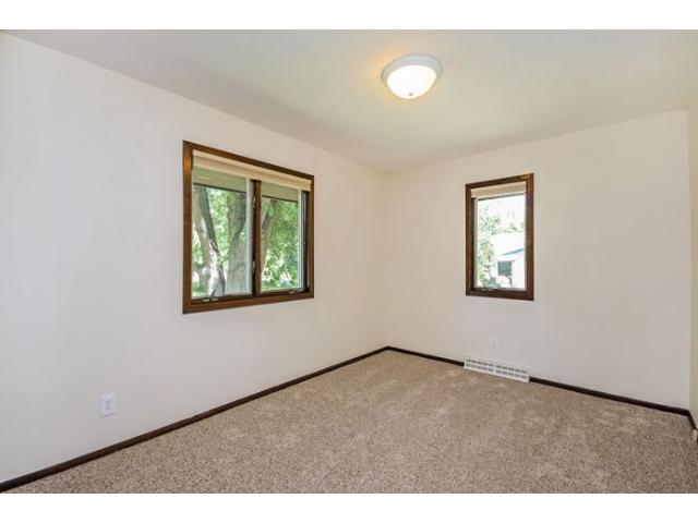 5409 Joyce St, Maple Plain, MN 55359 photo 10