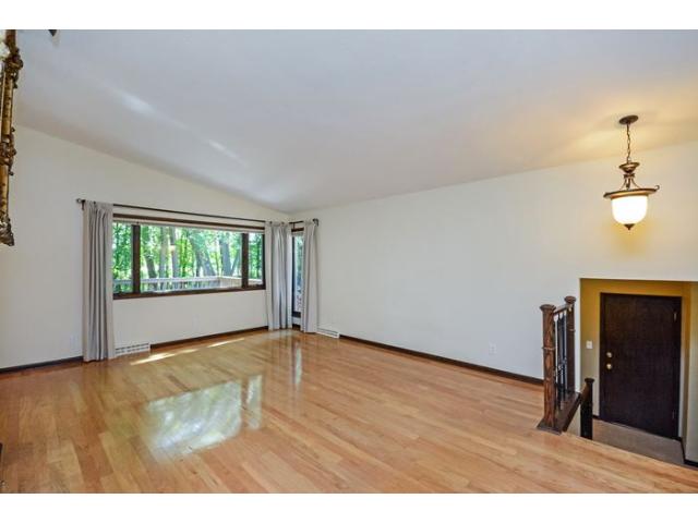 5409 Joyce St, Maple Plain, MN 55359 photo 8