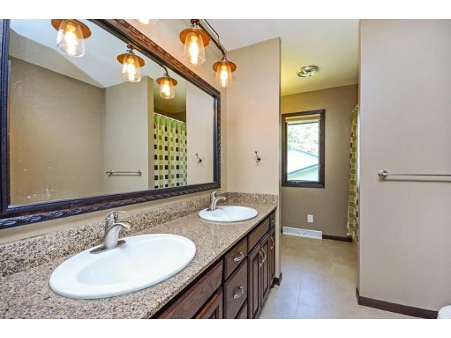 5409 Joyce St, Maple Plain, MN 55359 photo 9