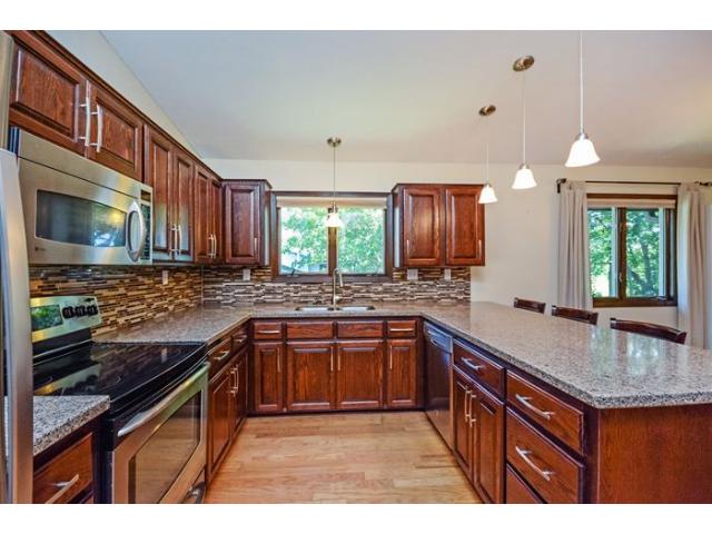 5409 Joyce St, Maple Plain, MN 55359 photo 2
