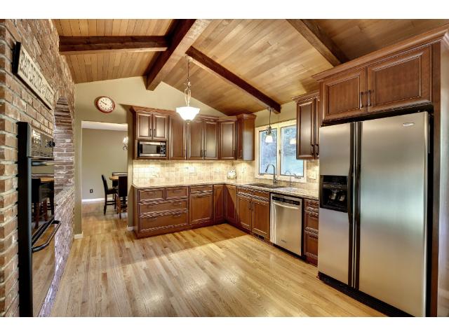 1514 Mccarthy Rd, Eagan, MN 55121 photo 5