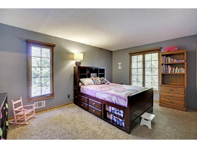 1514 Mccarthy Rd, Eagan, MN 55121 photo 13