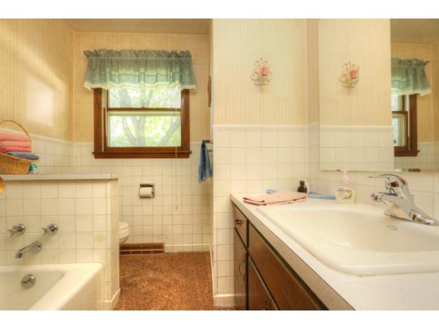 860 Valley View Rd, Faribault, MN 55021 photo 12