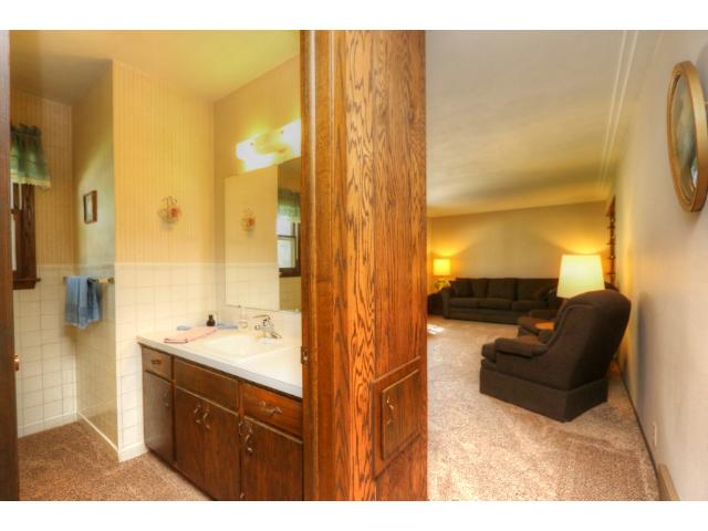 860 Valley View Rd, Faribault, MN 55021 photo 11