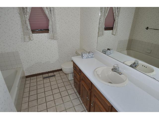 509 Whipple Way, Faribault, MN 55021 photo 18
