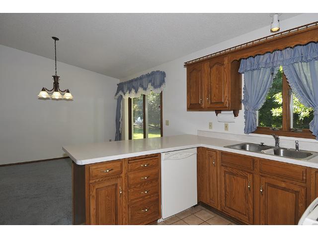 509 Whipple Way, Faribault, MN 55021 photo 6
