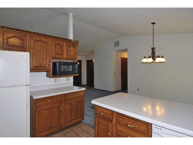 509 Whipple Way, Faribault, MN 55021 photo 10