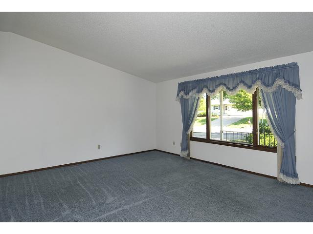 509 Whipple Way, Faribault, MN 55021 photo 11