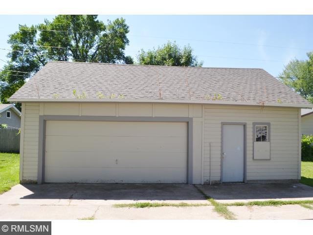 517 1st Ave E, Cambridge, MN 55008 photo 3
