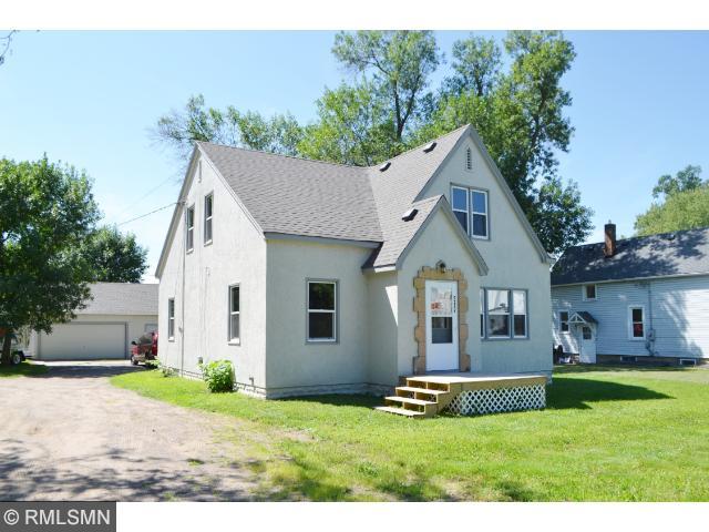 517 1st Ave E, Cambridge, MN 55008 photo 2