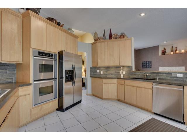 9389 White Oaks Trl, Champlin, MN 55316 photo 3