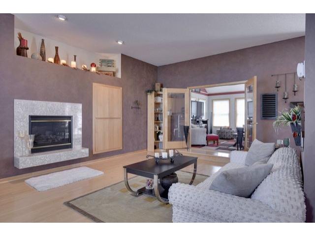 9389 White Oaks Trl, Champlin, MN 55316 photo 5