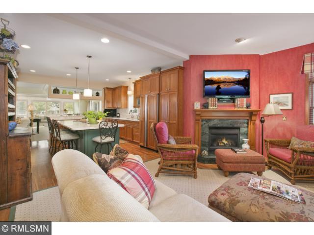 704 Widsten Cir, Wayzata, MN 55391 photo 9