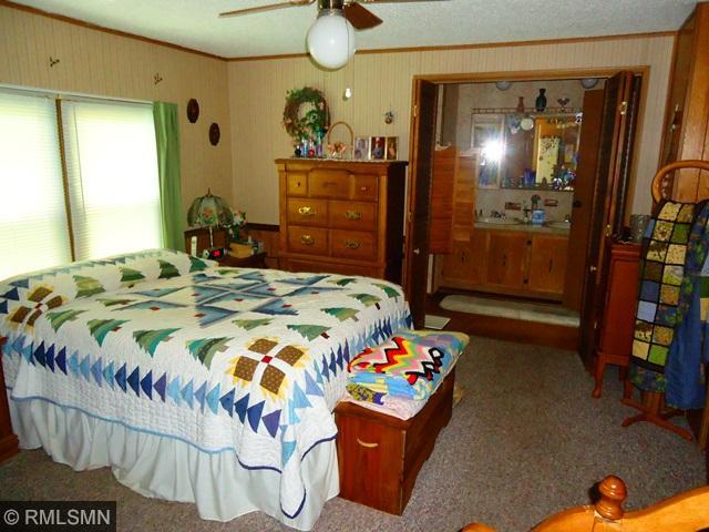 404 S 7th St, Walker, MN 56484 photo 4