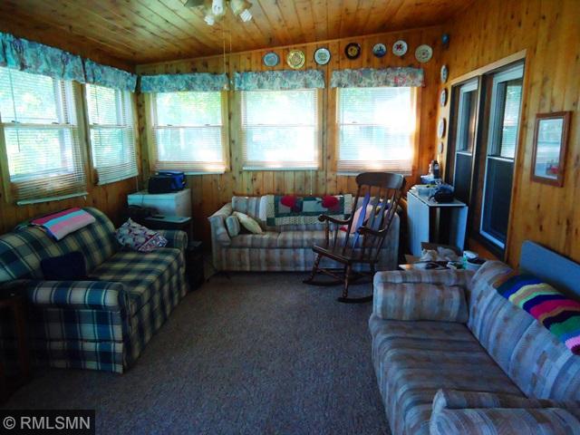 404 S 7th St, Walker, MN 56484 photo 3