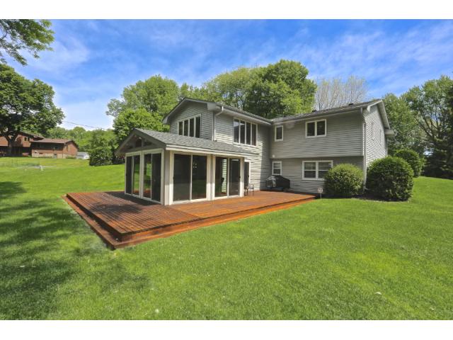 6463 Evergreen Ln N, Osseo, MN 55369 photo 2