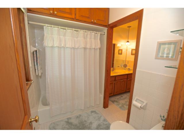 6463 Evergreen Ln N, Osseo, MN 55369 photo 9