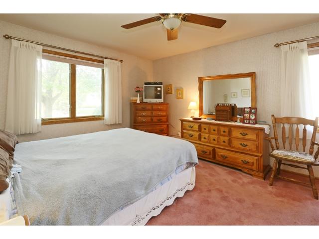 207 Sunrise Ln, Champlin, MN 55316 photo 8