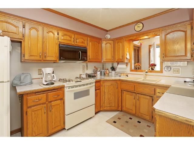 207 Sunrise Ln, Champlin, MN 55316 photo 3
