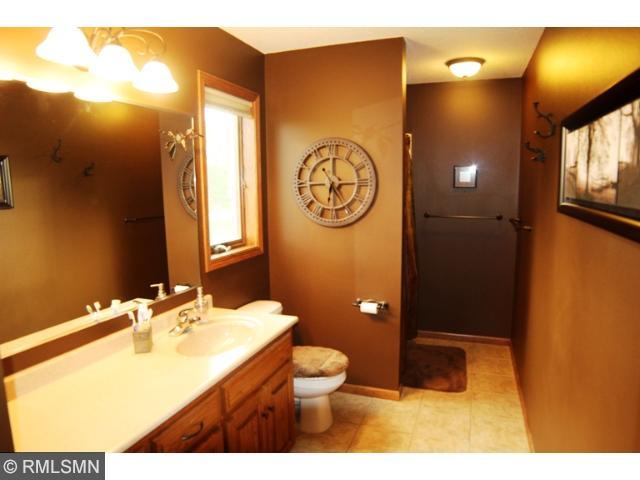 7201 Rolling View Dr, Saint Cloud, MN 56303 photo 9