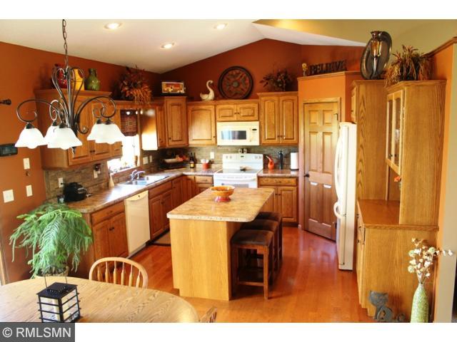 7201 Rolling View Dr, Saint Cloud, MN 56303 photo 4