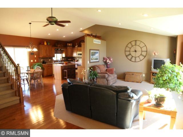 7201 Rolling View Dr, Saint Cloud, MN 56303 photo 2