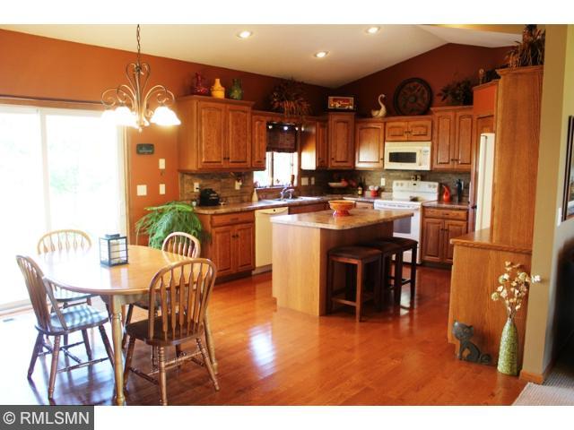 7201 Rolling View Dr, Saint Cloud, MN 56303 photo 3