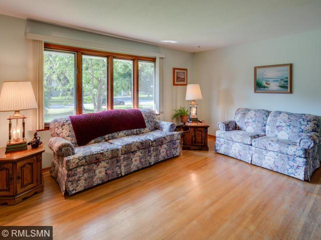7906 118th Pl N, Champlin, MN 55316 photo 3