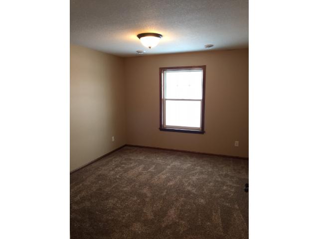 136 Glenview Loop, Saint Cloud, MN 56303 photo 8