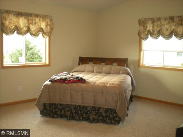 2327 68th Ave N, Saint Cloud, MN 56303 photo 9