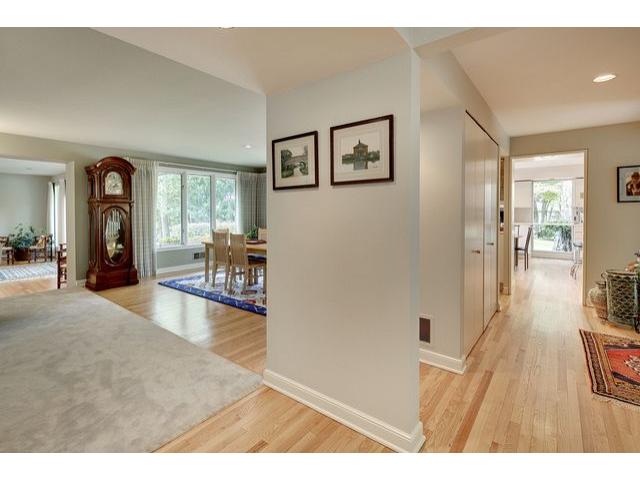 19255 Cedarhurst St, Wayzata, MN 55391 photo 10