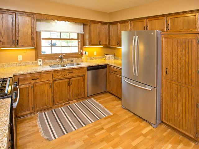 4717 Covington Cir, Eagan, MN 55122 photo 8