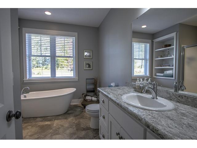 540 Alaska Loop, Cambridge, MN 55008 photo 9
