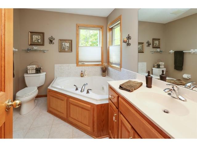 11258 Oakridge Cir N, Champlin, MN 55316 photo 11