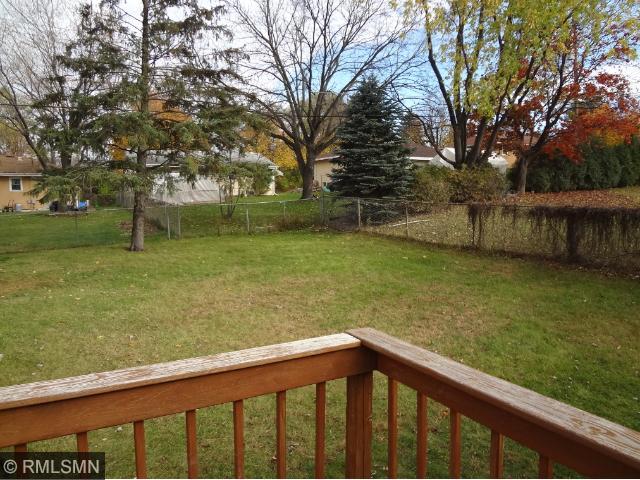 1463 E 3rd St, Saint Paul, MN 55106 photo 13