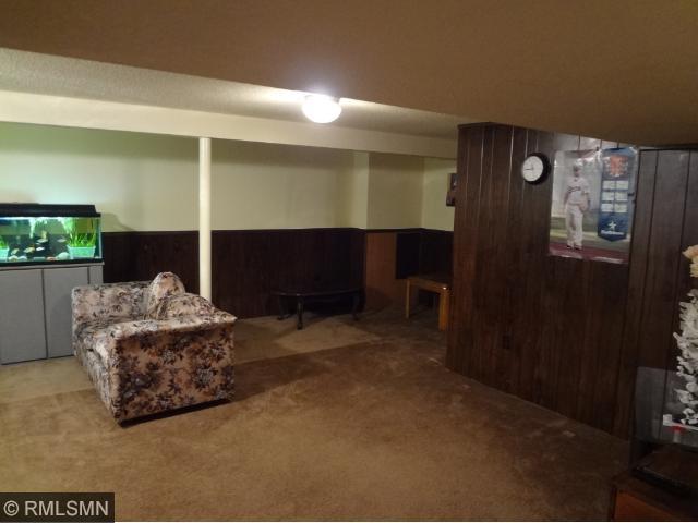 1463 E 3rd St, Saint Paul, MN 55106 photo 12