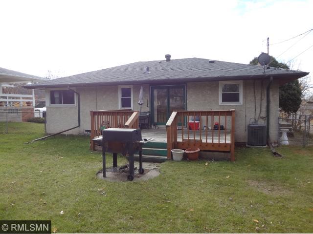 1463 E 3rd St, Saint Paul, MN 55106 photo 17