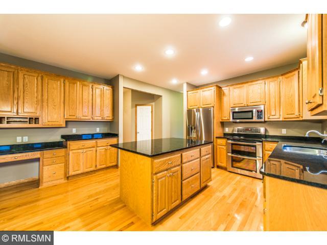 13113 Crolly Path, Rosemount, MN 55068 photo 2