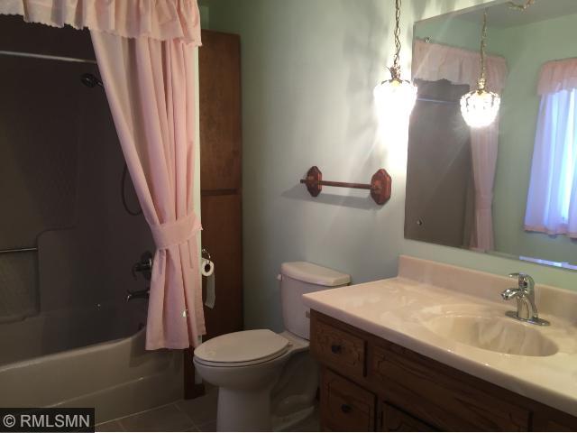2467 E 15th Ave E, Saint Paul, MN 55109 photo 7