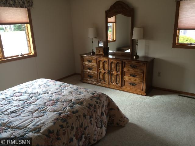 2215 Green Dr, Faribault, MN 55021 photo 15