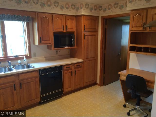 2215 Green Dr, Faribault, MN 55021 photo 7