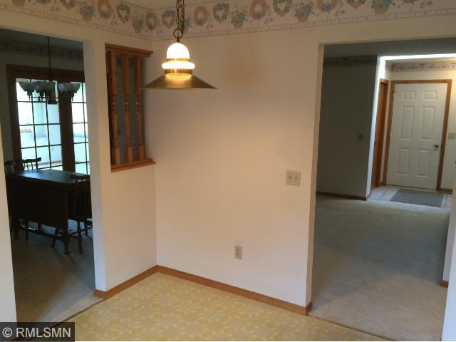 2215 Green Dr, Faribault, MN 55021 photo 8