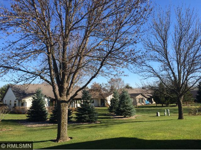 2215 Green Dr, Faribault, MN 55021 photo 2