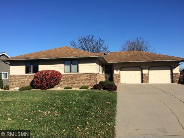 2215 Green Dr, Faribault, MN 55021 photo 1