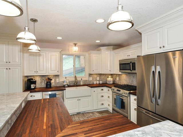 752 2nd Ave, Excelsior, MN 55331 photo 2